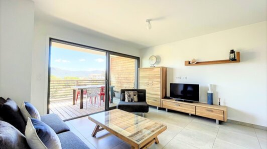 Les raisons pour lesquelles investir dans un appartement à Porto Vecchio : guide complet de l'acheteur